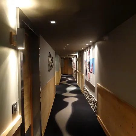 Aparthotel Koh-i Nor By Les Etincelles 5*