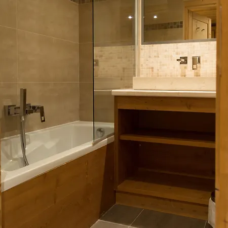 Hotel apartamentowy Koh-i Nor By Les Etincelles 5*