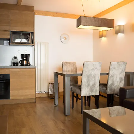 Hotel apartamentowy Koh-i Nor By Les Etincelles Val Thorens