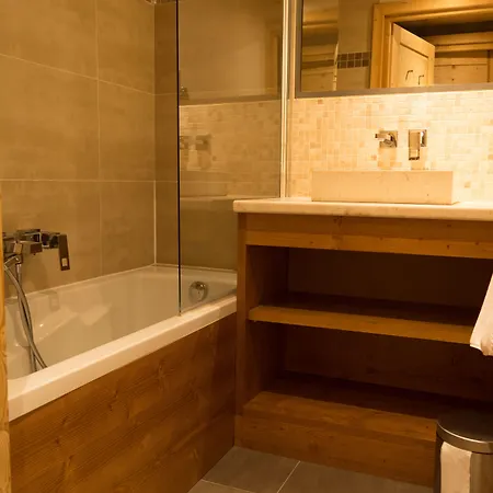 Koh-i Nor By Les Etincelles Apartmanhotel 5*