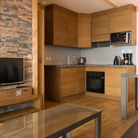 Apartmanhotel Koh-i Nor By Les Etincelles 5*