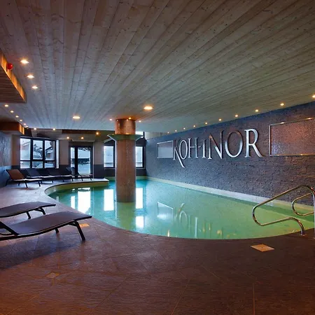 Apartmanhotel Koh-i Nor By Les Etincelles 5*